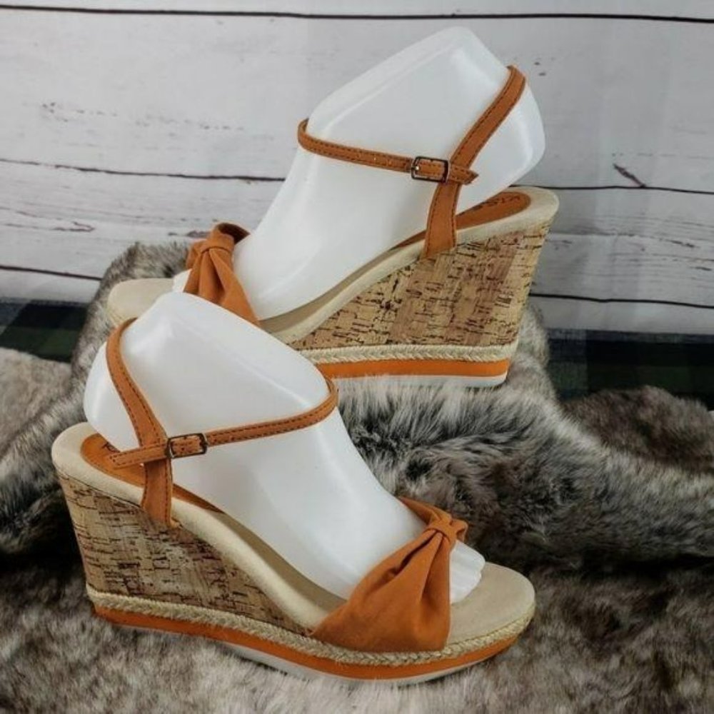 Kiss and Tell Orange Bow Wedge‎ Sandals